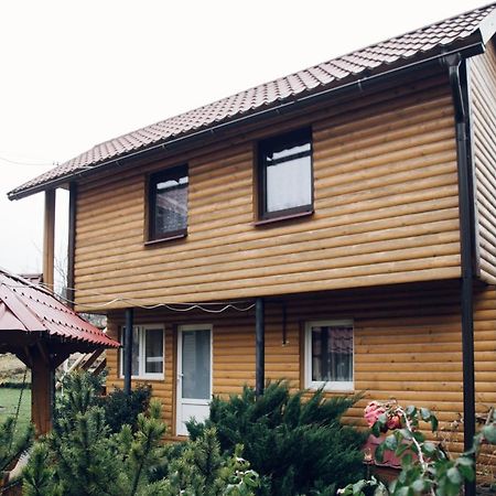 Cottage Nezabudka Jaremtje Exteriör bild