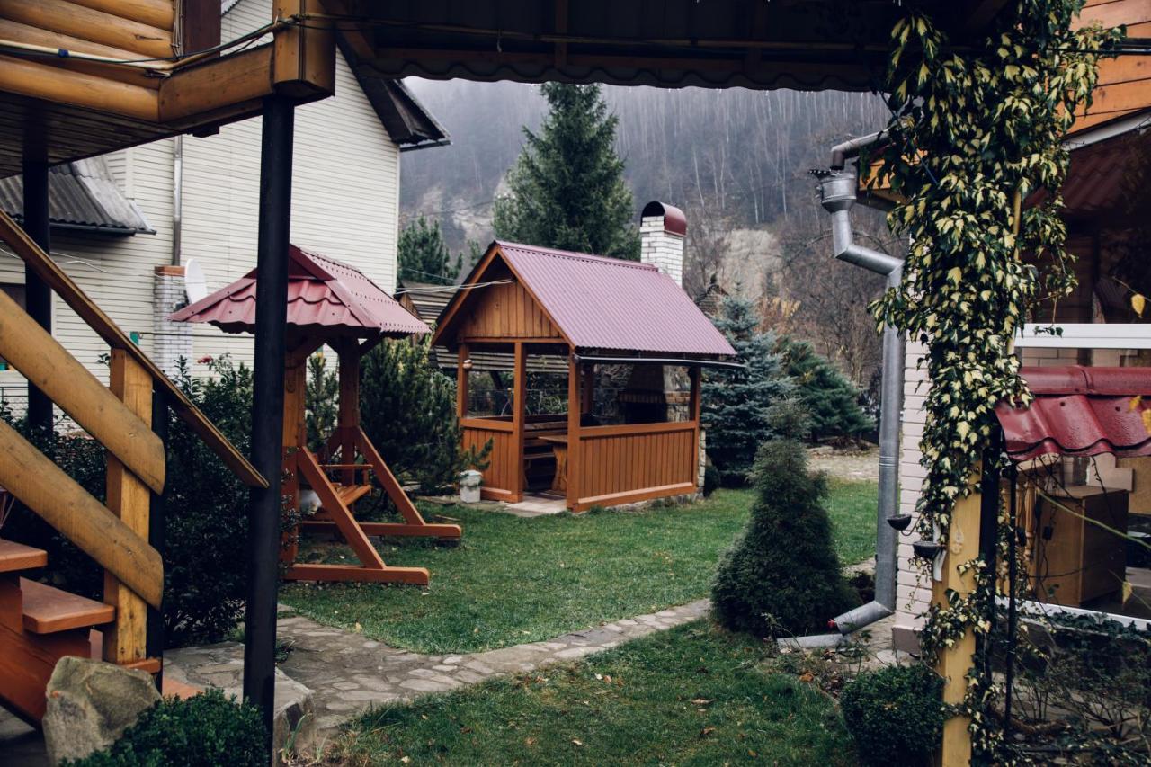 Cottage Nezabudka Jaremtje Exteriör bild