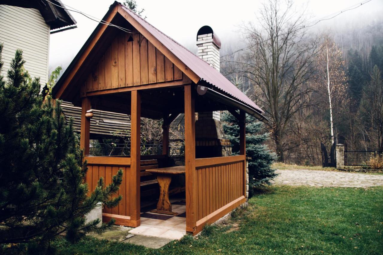Cottage Nezabudka Jaremtje Exteriör bild