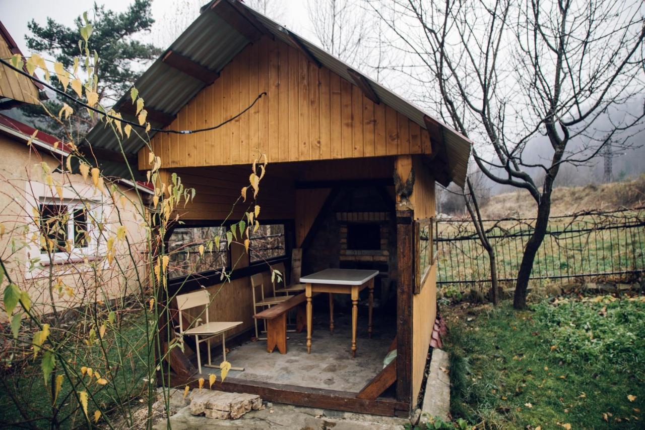 Cottage Nezabudka Jaremtje Exteriör bild